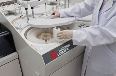 Beckman Coulter AU5820